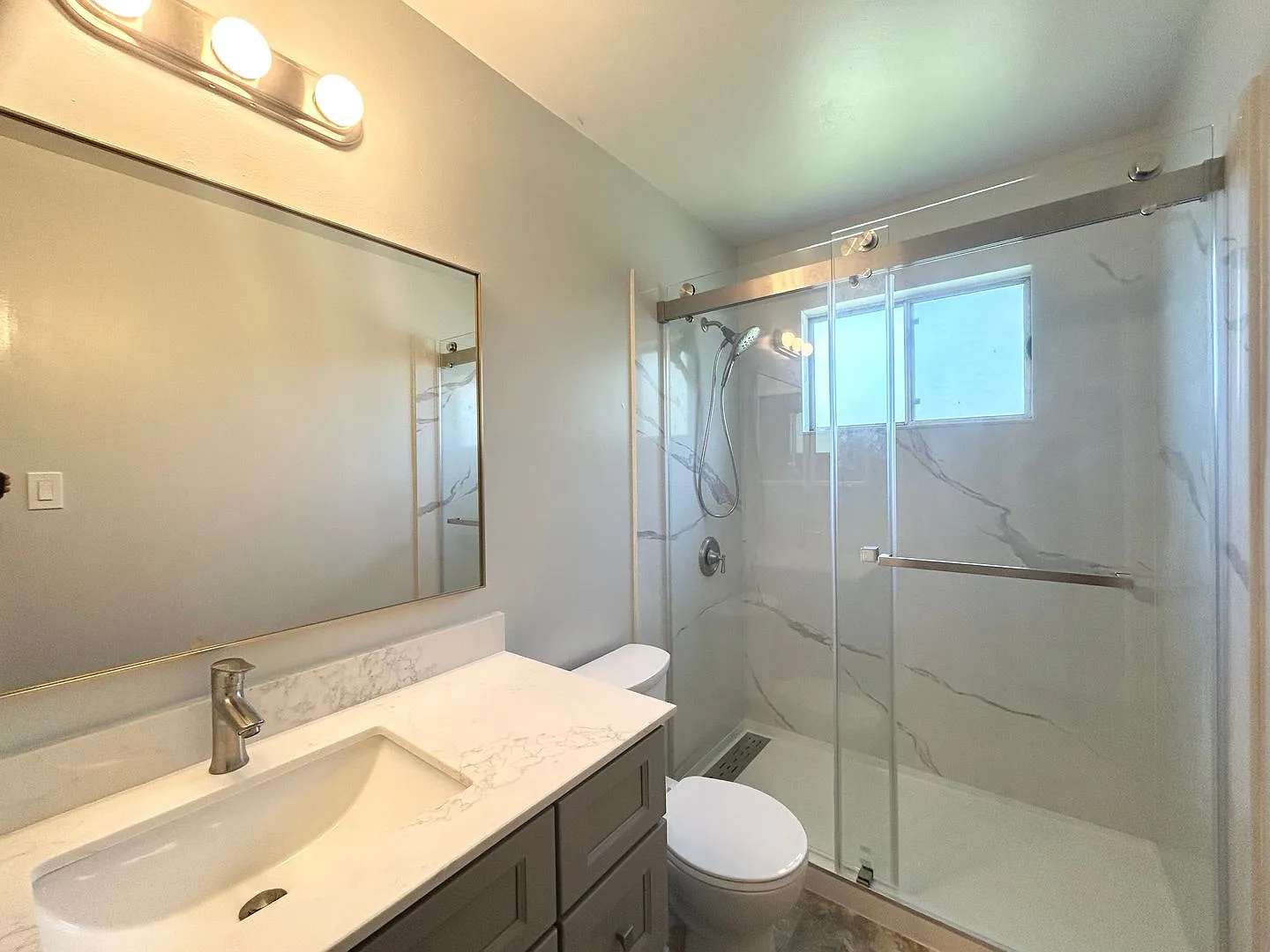105 Canal Street — Photo 4
