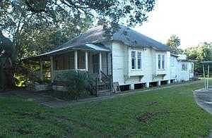 1st image of 2520 Narcissus Ave