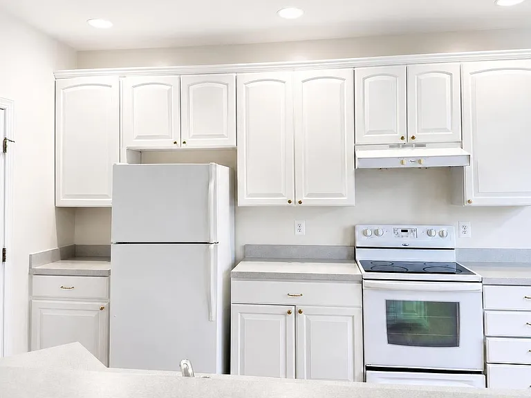 43061 Golf View Dr — Photo 5