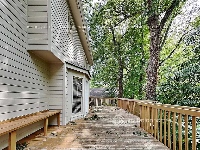 9320 N Lake Dr — Photo 25