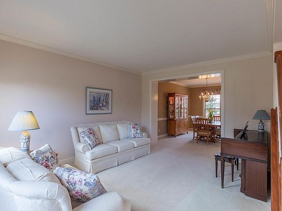 5th image of 6034 Morganwood Sq