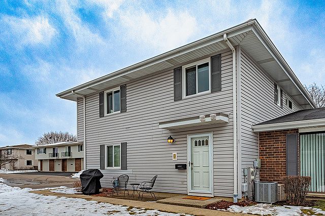1st image of 929 Shattuck Ln #929