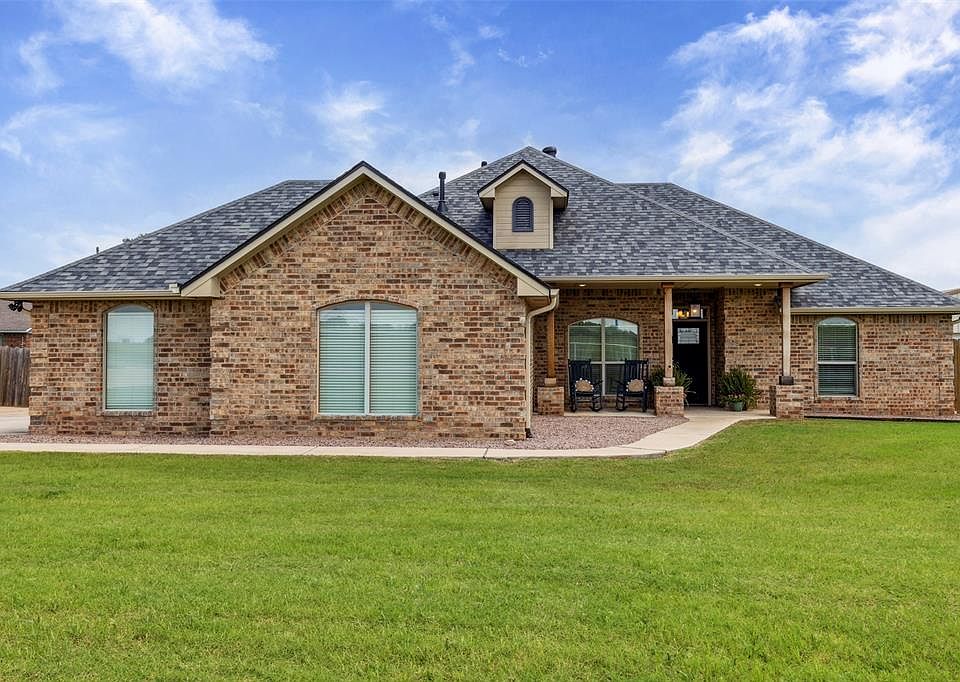 1st image of 10667 N Kickapoo Ave