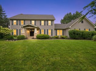 662 Bent Ridge Ln, Barrington, IL 60010