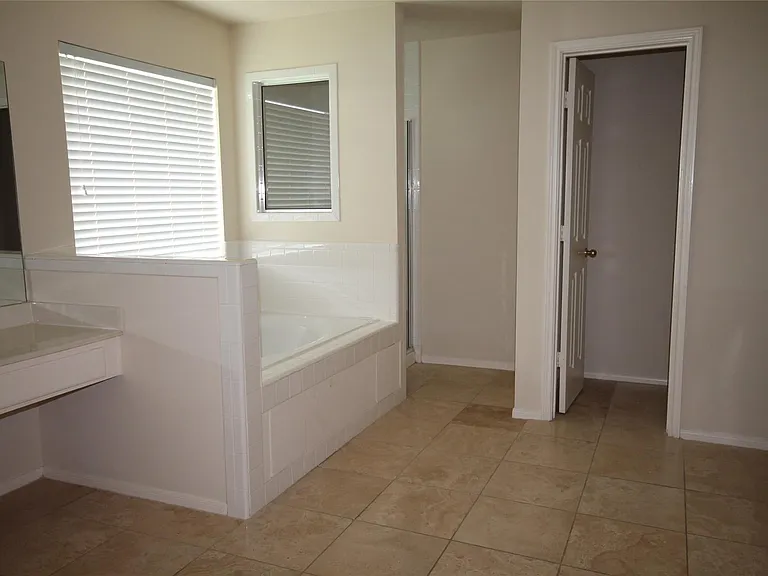 6714 Portuguese Bend Dr — Photo 14