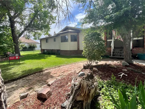 211 N Division St, Whitehall, MT 59759