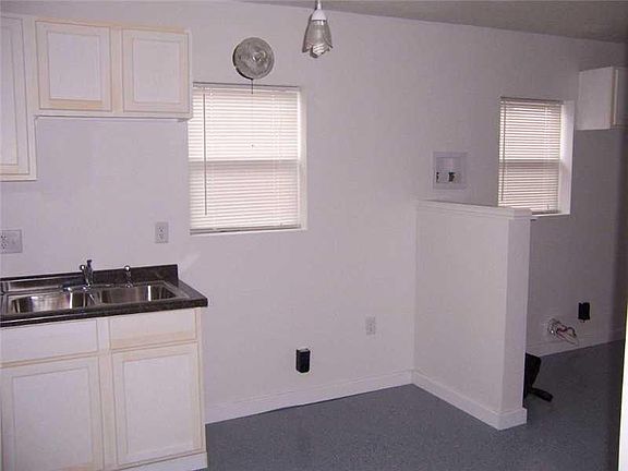 3rd image of 2257 E Reformers Ave