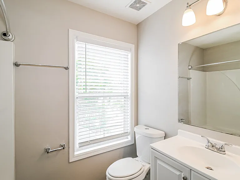 1510 Persimmon Trce — Photo 15