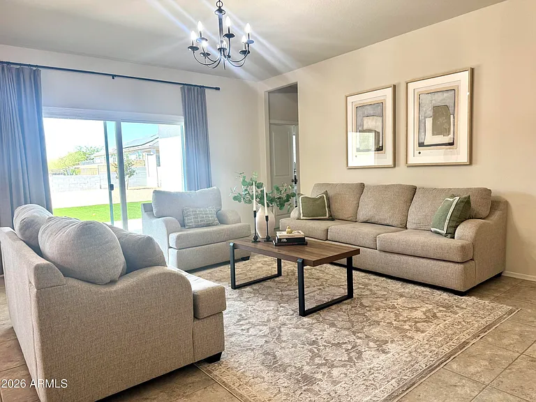 1090 W Beacon Dr — Photo 9