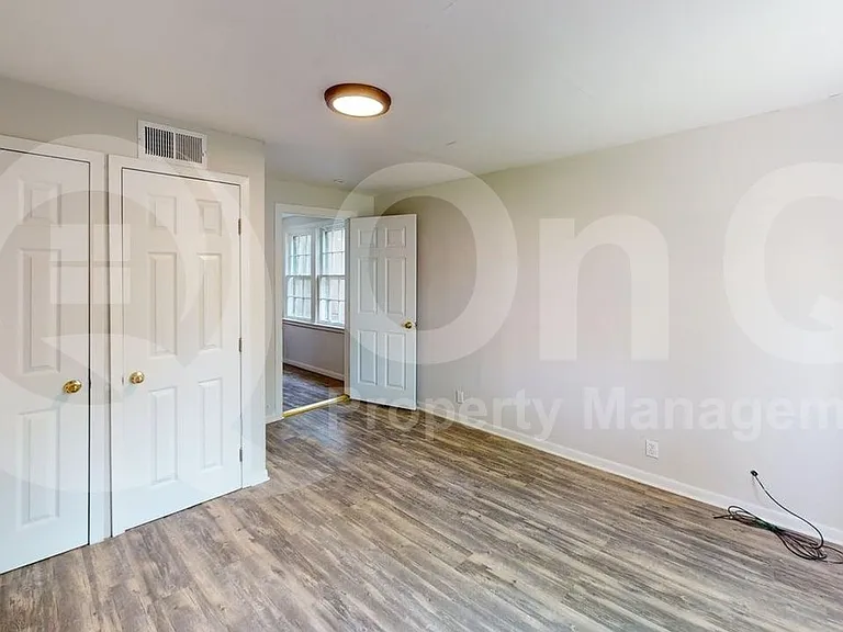 224 W Hull St #A — Photo 11