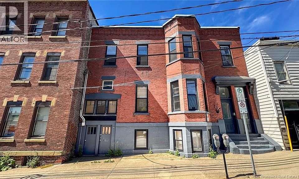 1st image of 163 Charlotte St #161