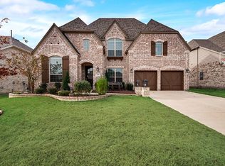 950 Lake Hills Trl, Roanoke, TX 76262