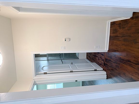 5th image of 4062 W 130th St #D