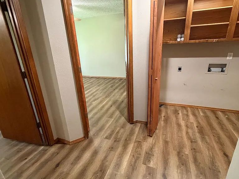 3541 S Jefferson Ave — Photo 12