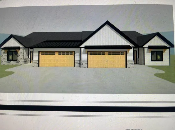 832 Bridle Ln, La Crescent, MN 55947