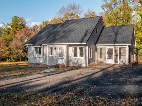 415 Leath Dr NE, Fort Payne, AL 35967