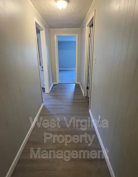 242 Riffe St — Photo 11