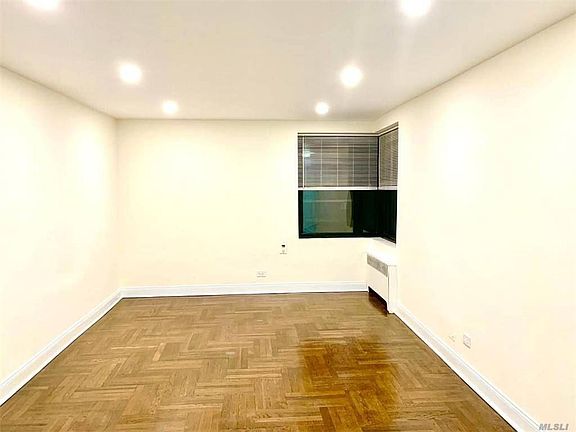 3rd image of 8809 Northern Blvd APT 102