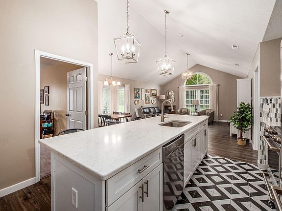 5th image of 6011 Warbling Ln #33