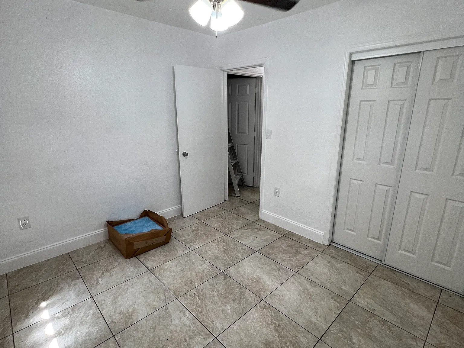 5 bed, 1060 sqft, $3,400 — Photo 2