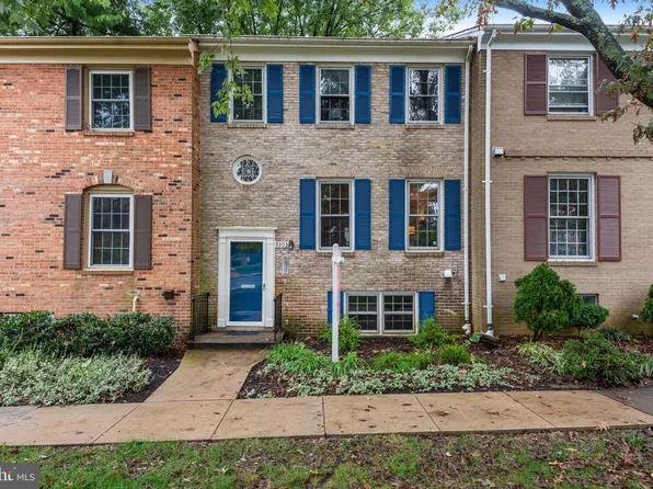 9303 Millbranch Pl, Fairfax, VA 22031