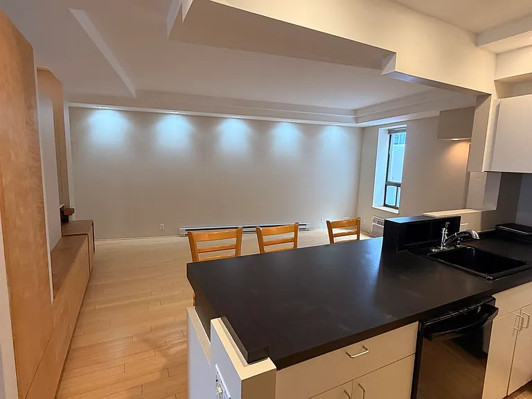 401 State St #P101 — Photo 8