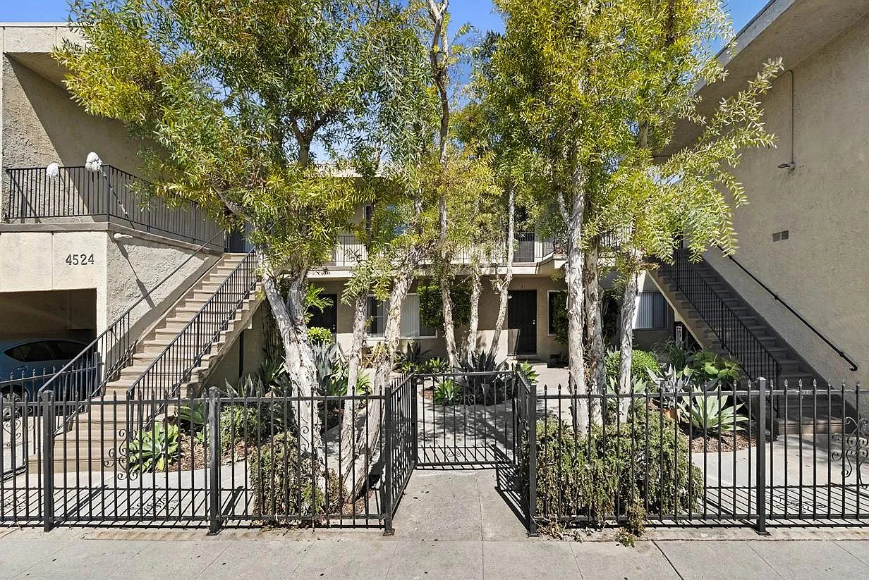 4524 S Slauson Ave — Photo 3