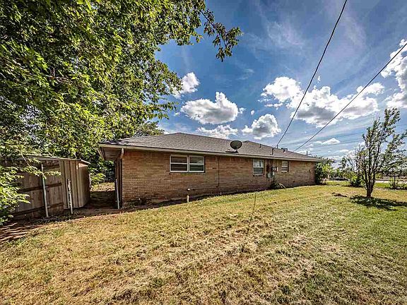 5th image of 3423 NW Kinyon Ave
