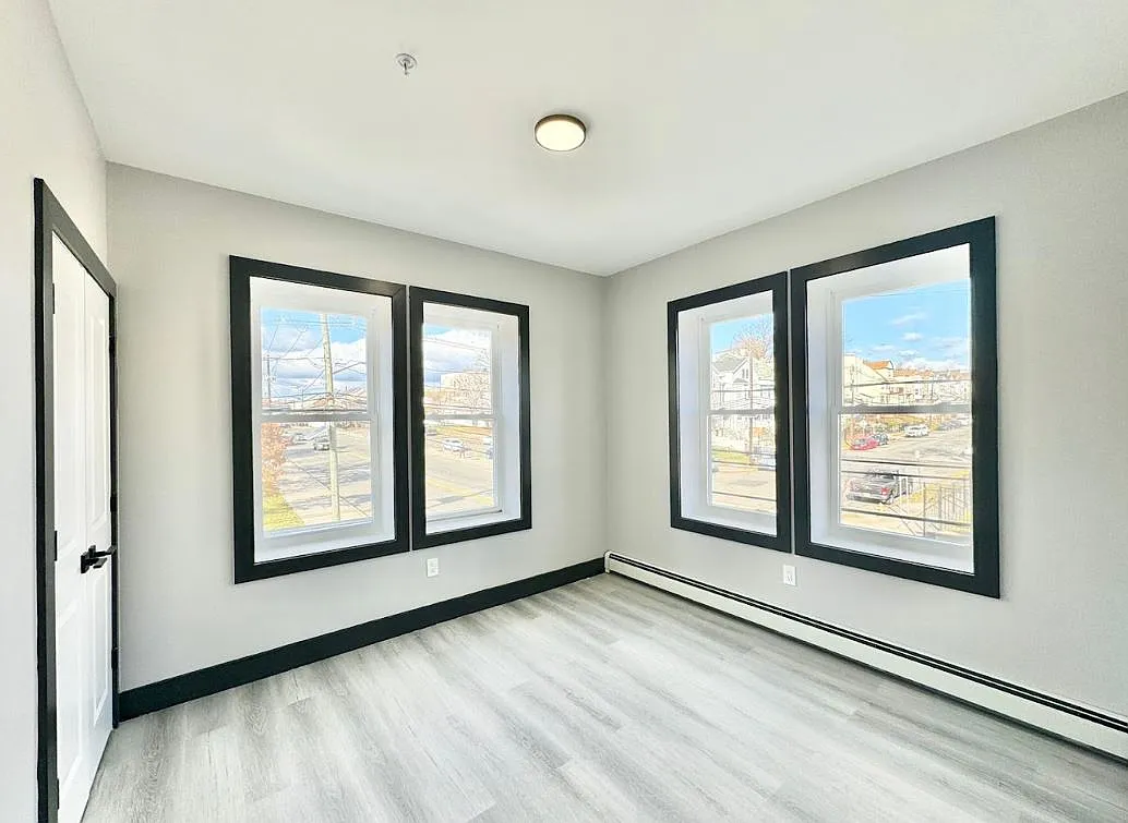 2 bed, $1,850 — Photo 3