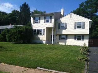 22 Sherbrooke Rd, Ewing, NJ 08638