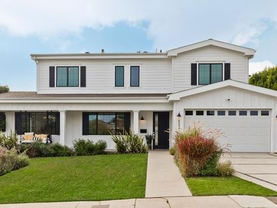 8227 Stewart Ave, Los Angeles, CA, 90045