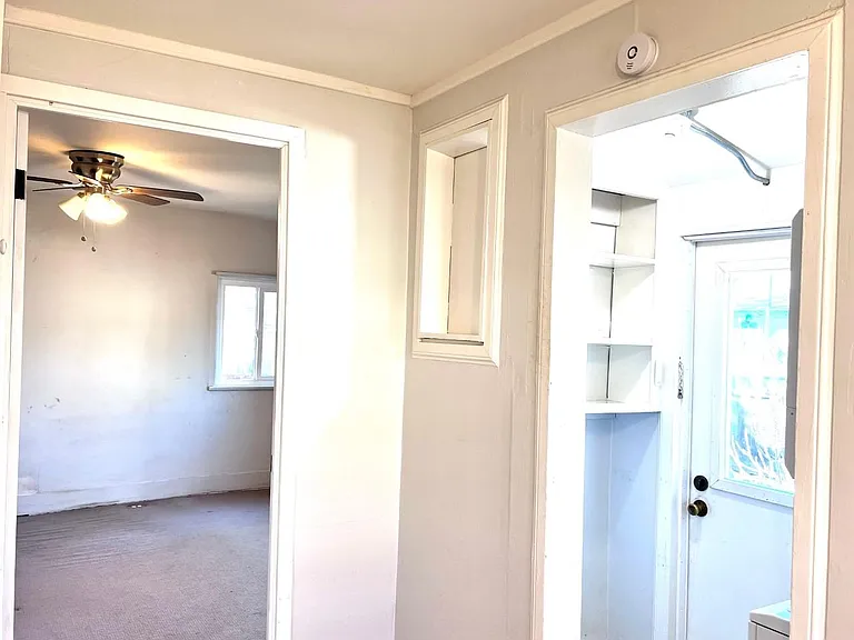 3206 Nile St — Photo 6