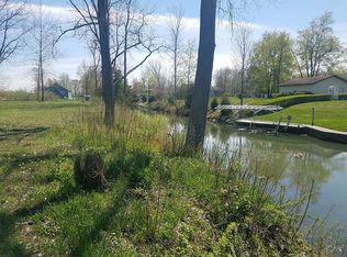 886 Williams Dr, Quincy, MI 49082