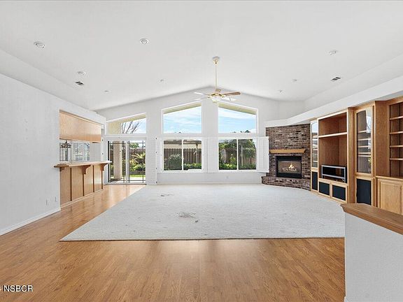 2nd image of 932 Skylark Ct