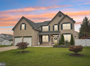 821 Streamview Ln, Vineland, NJ