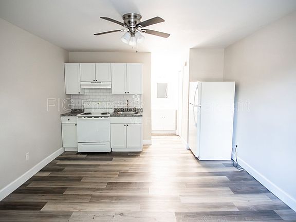 3rd image of 2311 Holbrook Dr #6