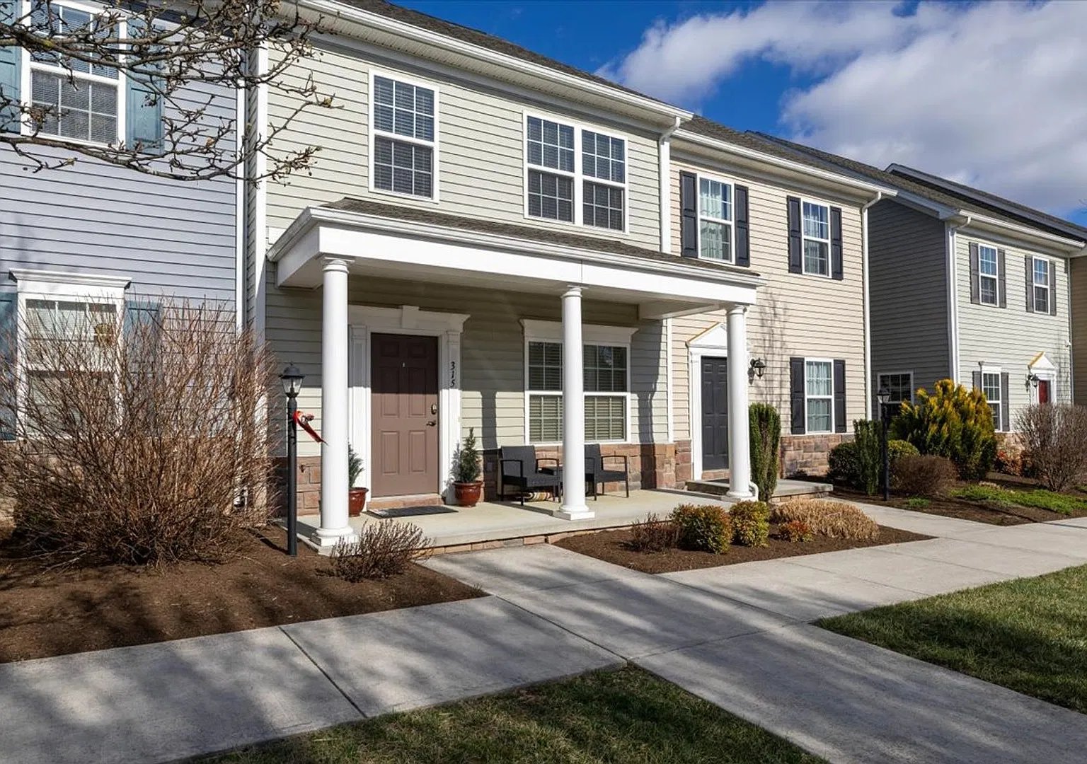 Charming Townhouse in Christiansburg — Photo 3