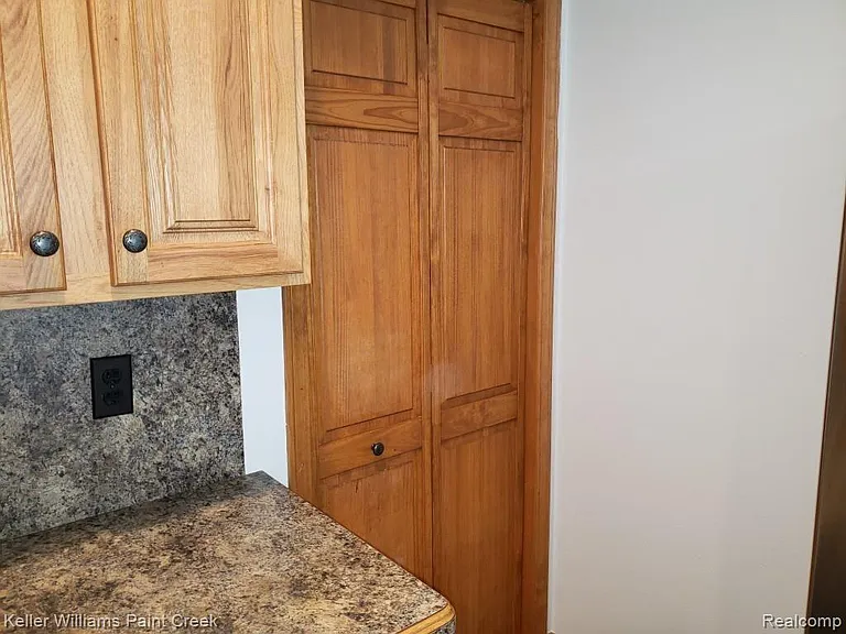 3136 Kilmer Dr — Photo 22