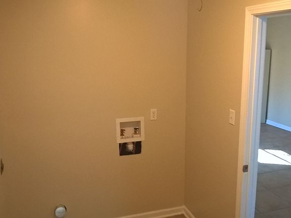 5th image of 7696 Charleston Dr