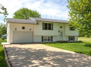 824 Church St, Jesup, IA 50648