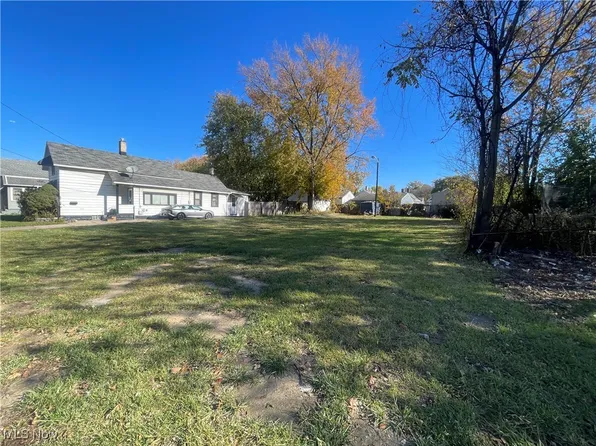 3305 W 34th St, Cleveland, OH 44109