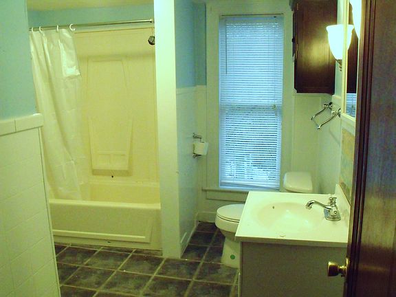 Large Family Bathroom