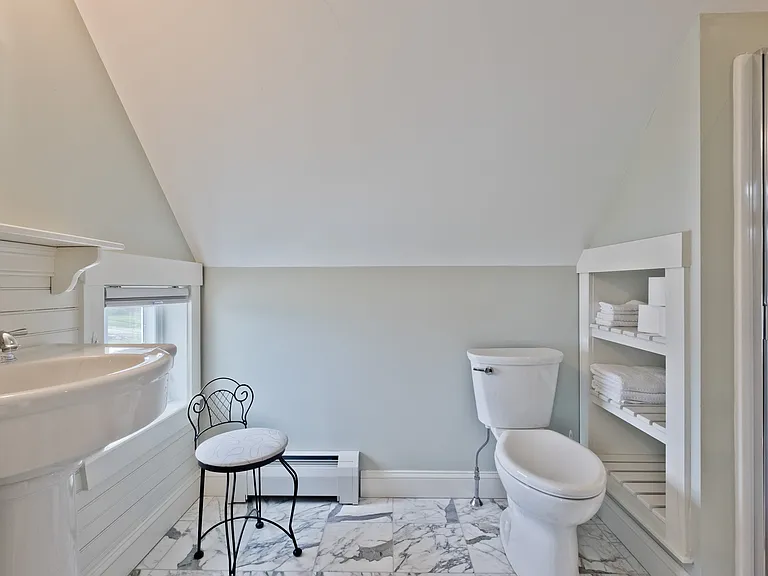 2 Tucker Ln — Photo 29