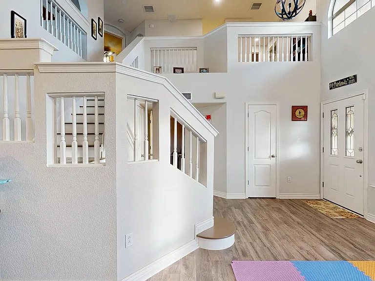 3249 Emerald Point Dr — Photo 4