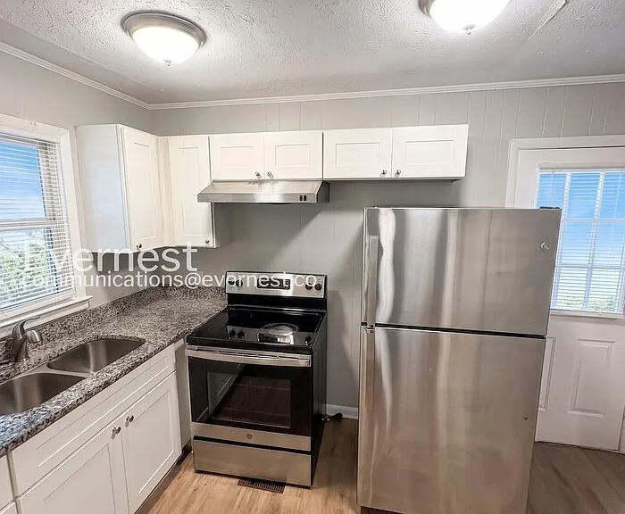 515 Landers St — Photo 4