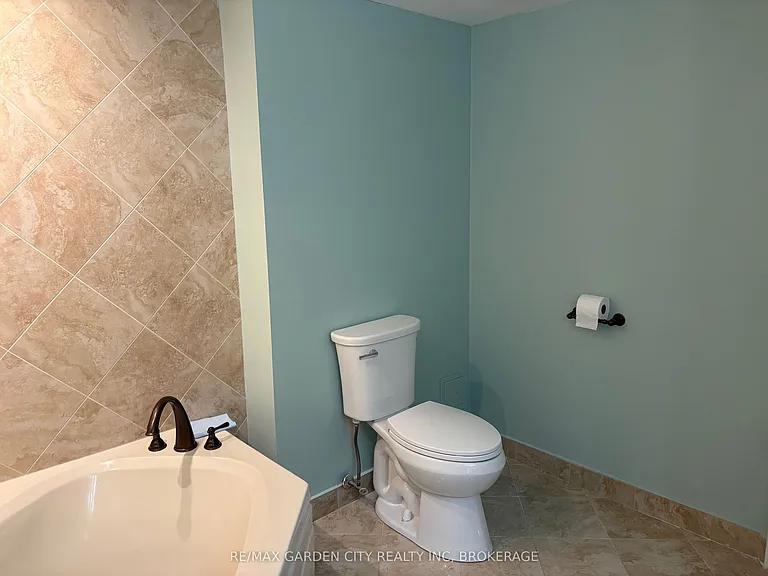 162 Martindale Rd #207 — Photo 22