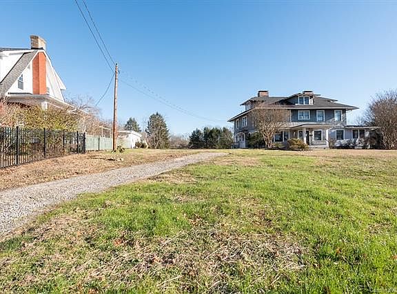 5th image of 94 Vermont Ave #1