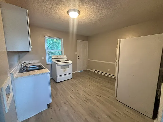 3602 Greensboro St #D — Photo 6