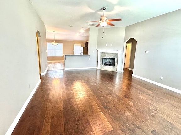 2nd image of 8580 Courtly Cir N