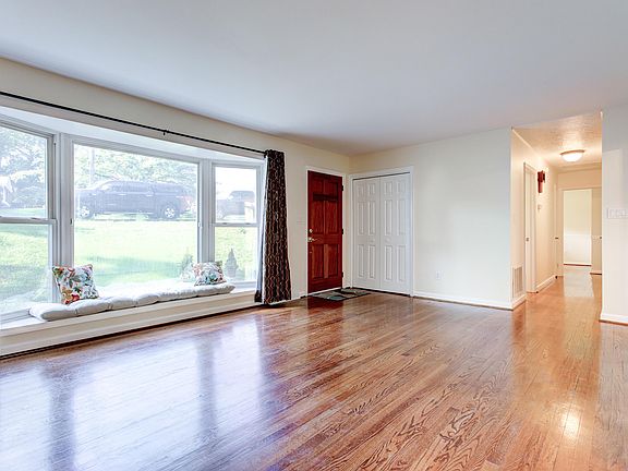 4th image of 4363 Kirkwood Dr